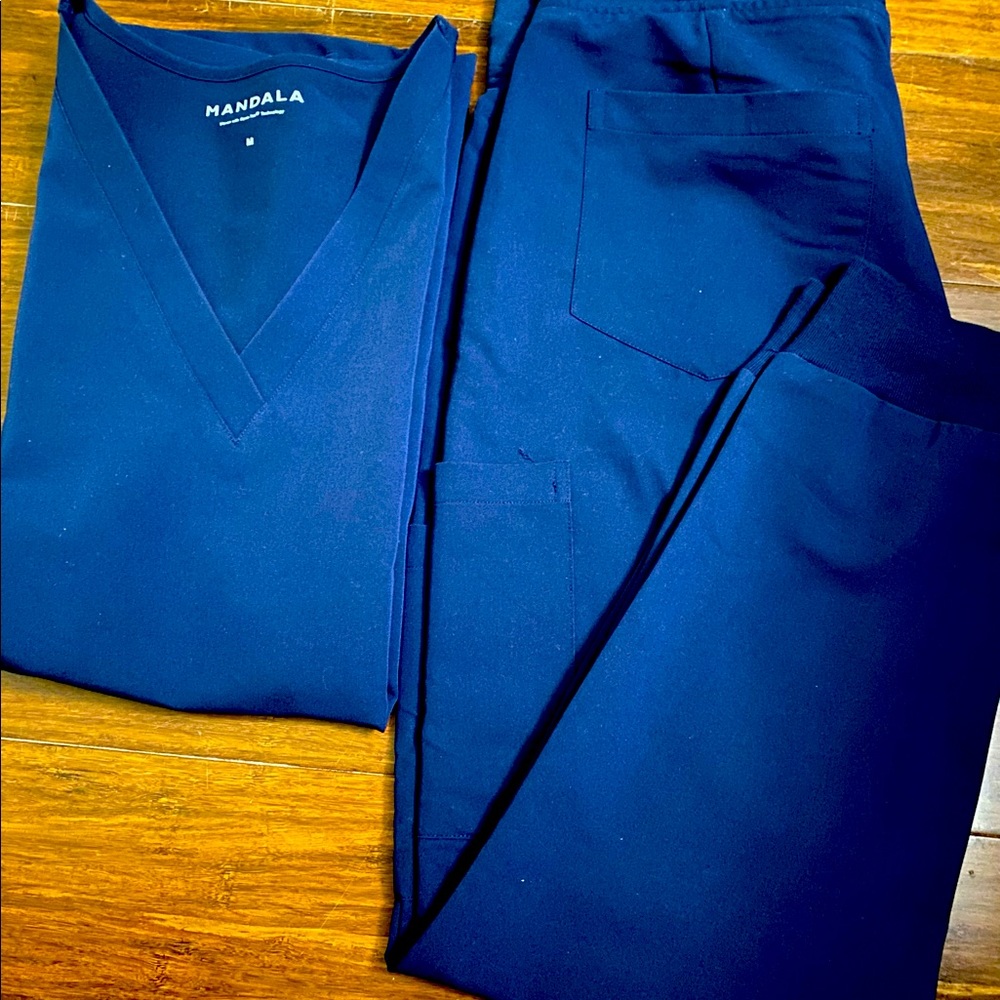 Mandala scrubs set